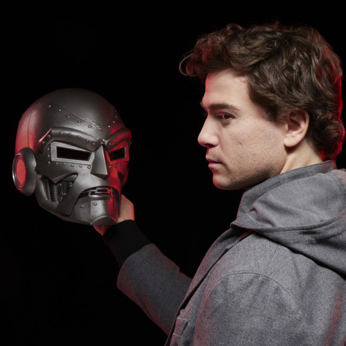 Fantastyczna Czwórka Doctor Doom Kask Hełm z kapturem Marvel Legends Hasbro