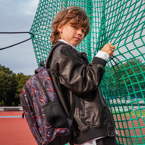 Plecak szkolny BackUP Blaze dla chłopca ogień lawa czarny czerwony O43