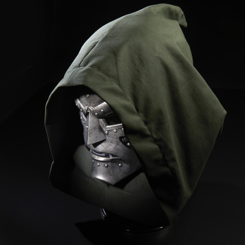 Fantastyczna Czwórka Doctor Doom Kask Hełm z kapturem Marvel Legends Hasbro