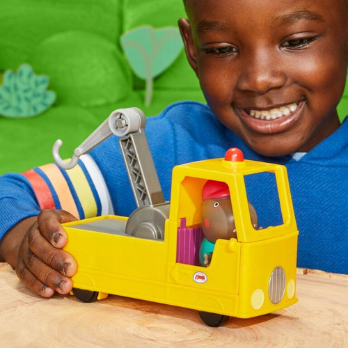 Świnka Peppa Holownik Ciężarówka Dziadka Psa z figurką Hasbro F9519