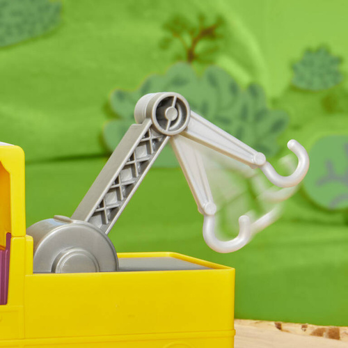 Świnka Peppa Holownik Ciężarówka Dziadka Psa z figurką Hasbro F9519
